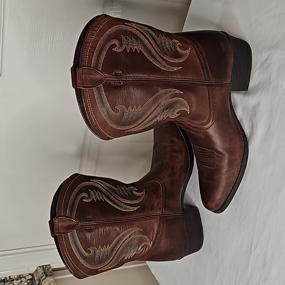 Ariat low fringe heeled brown boot  size 6 - Picture 6 of 15